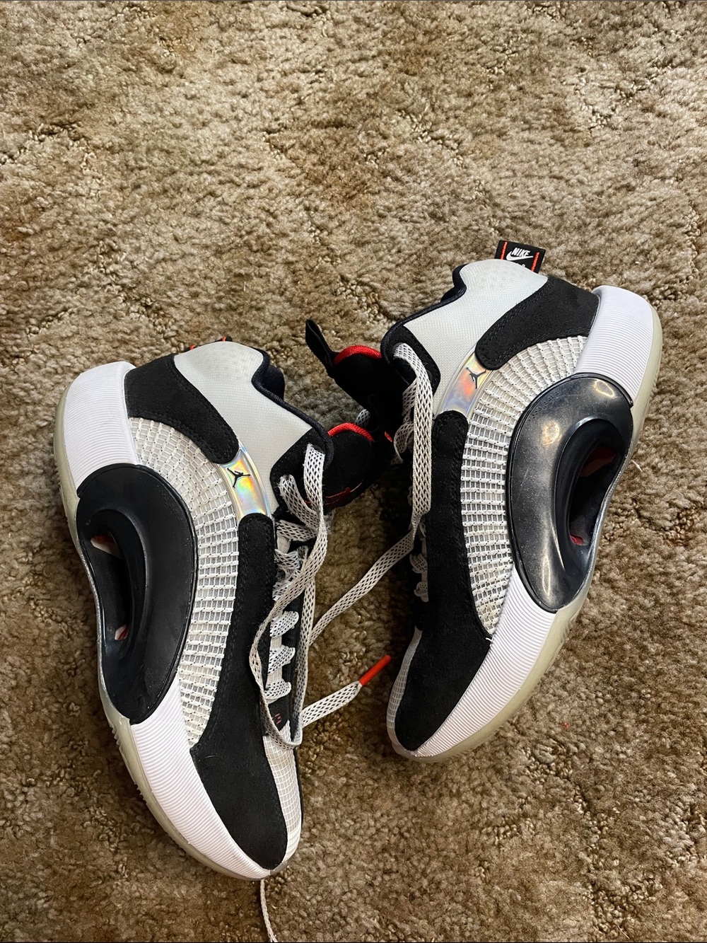 Nike Air Jordan 35 XXXV DNA White Black Youth Size 5.5 Basketball Athletic Shoes